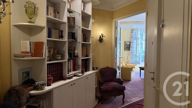 Appartement F1 à vendre - 2 pièces - 49.52 m2 - PARIS - 75015 - ILE-DE-FRANCE - Century 21 Farré La Motte Picquet