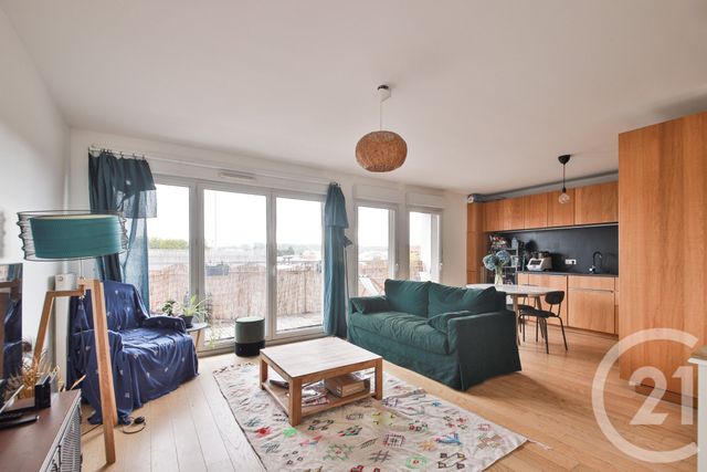 Appartement F5 à vendre - 5 pièces - 82.14 m2 - BOBIGNY - 93 - ILE-DE-FRANCE - Century 21 Farré La Motte Picquet