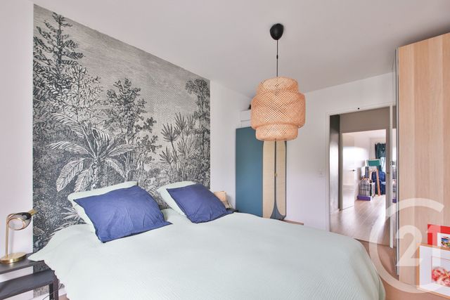 Appartement F5 à vendre - 5 pièces - 82.14 m2 - BOBIGNY - 93 - ILE-DE-FRANCE - Century 21 Farré La Motte Picquet