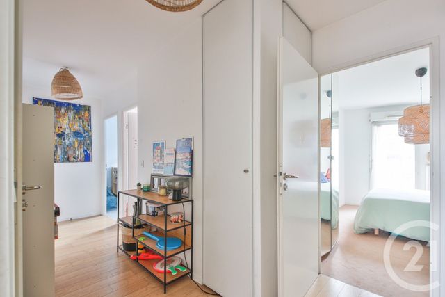 Appartement F5 à vendre - 5 pièces - 82.14 m2 - BOBIGNY - 93 - ILE-DE-FRANCE - Century 21 Farré La Motte Picquet