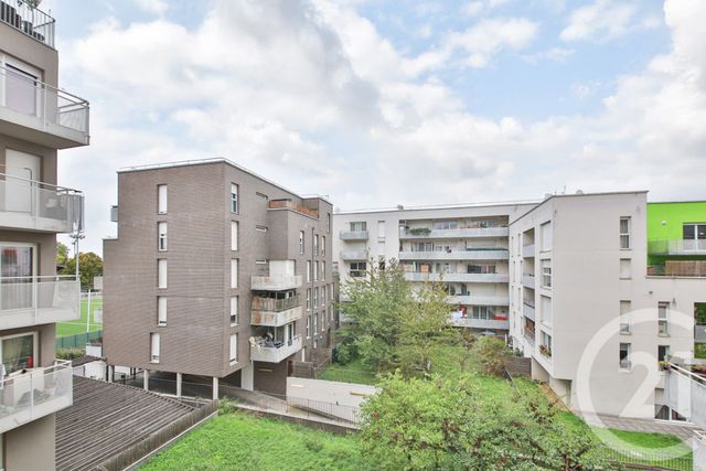 Appartement F5 à vendre - 5 pièces - 82.14 m2 - BOBIGNY - 93 - ILE-DE-FRANCE - Century 21 Farré La Motte Picquet