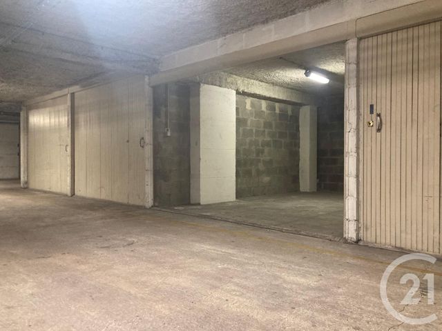 parking à vendre - 13.6 m2 - PARIS - 75015 - ILE-DE-FRANCE - Century 21 Farré La Motte Picquet