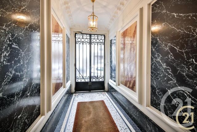Afficher la photo en grand Appartement T3 à vendre - 4 pièces - 70.62 m2 - PARIS - 75015 - ILE-DE-FRANCE - Century 21 Farré La Motte Picquet