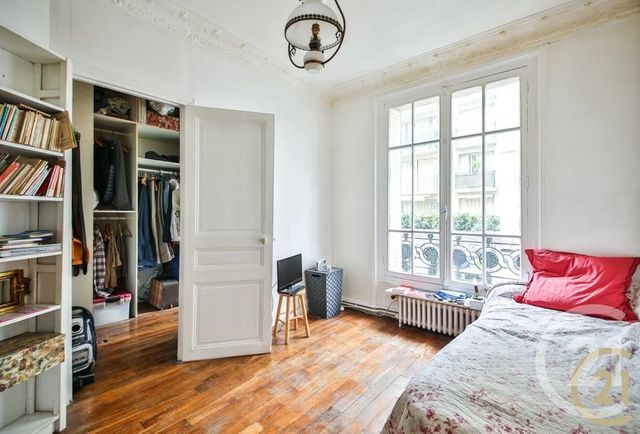Afficher la photo en grand Appartement T3 à vendre - 4 pièces - 70.62 m2 - PARIS - 75015 - ILE-DE-FRANCE - Century 21 Farré La Motte Picquet