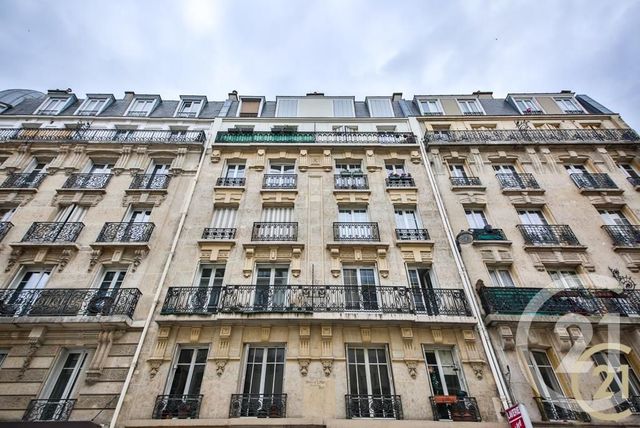 Afficher la photo en grand Appartement T3 à vendre - 4 pièces - 70.62 m2 - PARIS - 75015 - ILE-DE-FRANCE - Century 21 Farré La Motte Picquet