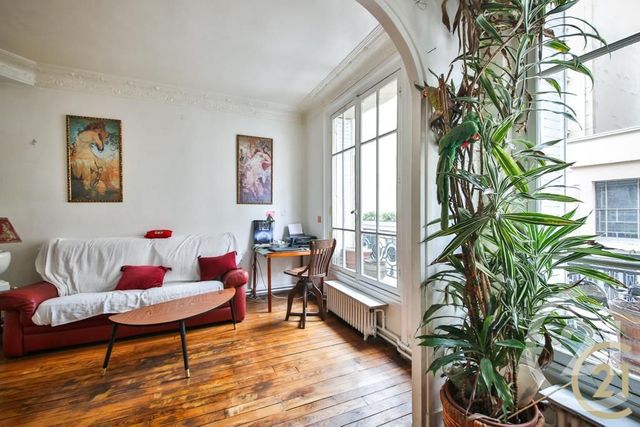 Afficher la photo en grand Appartement T3 à vendre - 4 pièces - 70.62 m2 - PARIS - 75015 - ILE-DE-FRANCE - Century 21 Farré La Motte Picquet