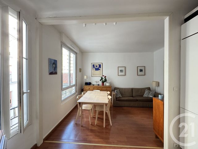 Afficher la photo en grand Appartement F3 à vendre - 3 pièces - 60.32 m2 - PARIS - 75015 - ILE-DE-FRANCE - Century 21 Farré La Motte Picquet