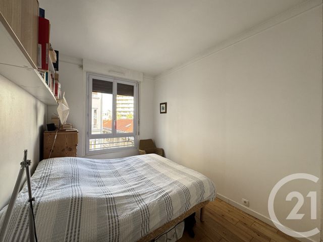 Afficher la photo en grand Appartement F3 à vendre - 3 pièces - 60.32 m2 - PARIS - 75015 - ILE-DE-FRANCE - Century 21 Farré La Motte Picquet
