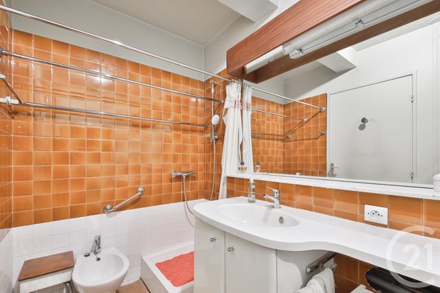 Appartement F4 à vendre - 4 pièces - 110.19 m2 - PARIS - 75015 - ILE-DE-FRANCE - Century 21 Farré La Motte Picquet