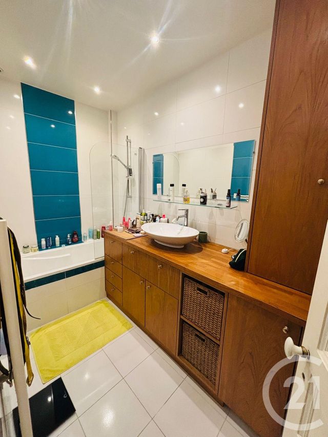 Appartement F2 à vendre - 3 pièces - 62.0 m2 - PARIS - 75015 - ILE-DE-FRANCE - Century 21 Farré La Motte Picquet