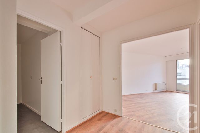 Appartement F2 à vendre - 2 pièces - 48.96 m2 - PARIS - 75015 - ILE-DE-FRANCE - Century 21 Farré La Motte Picquet