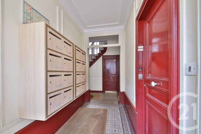 Appartement F2 à vendre - 2 pièces - 44.62 m2 - PARIS - 75015 - ILE-DE-FRANCE - Century 21 Farré La Motte Picquet