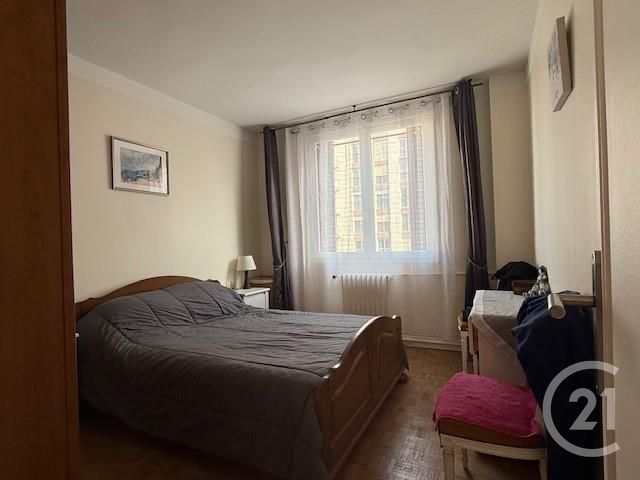 Appartement F4 à vendre - 4 pièces - 70.77 m2 - PARIS - 75015 - ILE-DE-FRANCE - Century 21 Farré La Motte Picquet