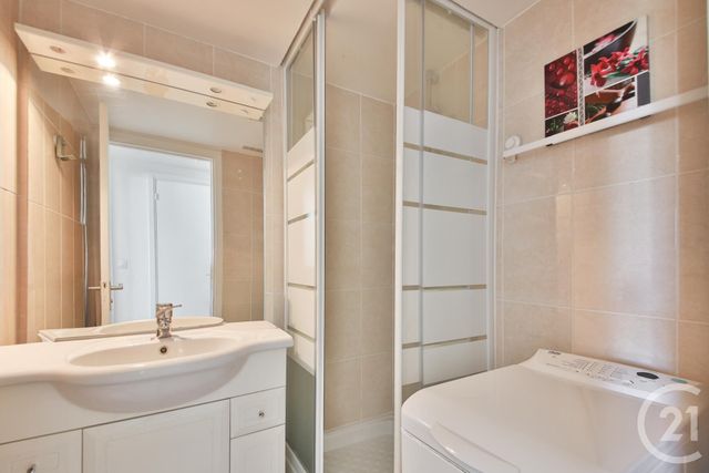 Appartement Studio à vendre - 1 pièce - 23.61 m2 - PARIS - 75015 - ILE-DE-FRANCE - Century 21 Farré La Motte Picquet