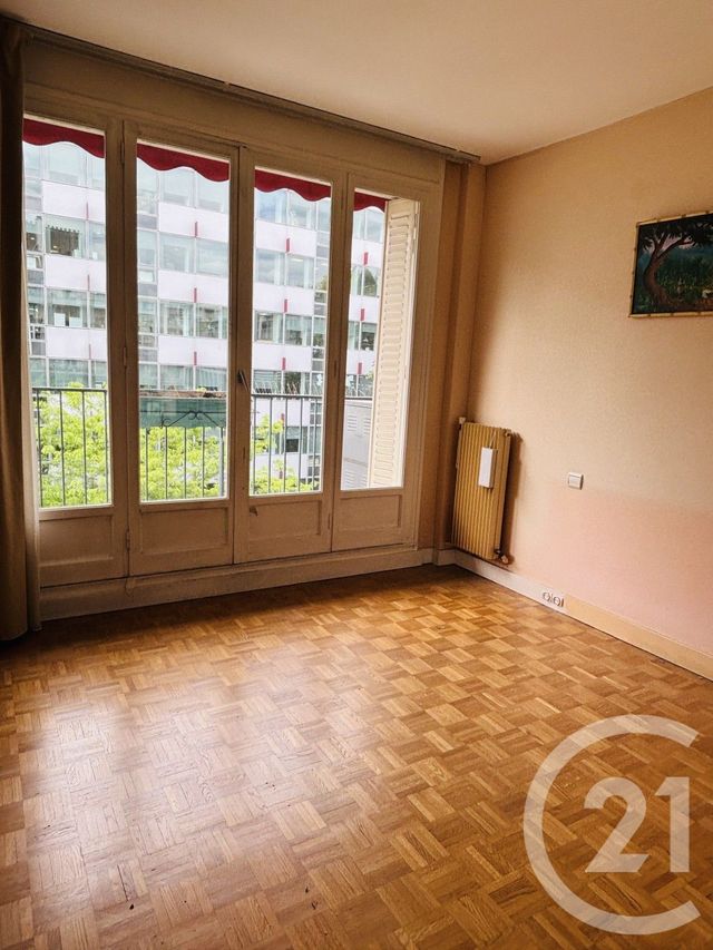 Appartement T2 à vendre - 2 pièces - 50.03 m2 - PARIS - 75015 - ILE-DE-FRANCE - Century 21 Farré La Motte Picquet