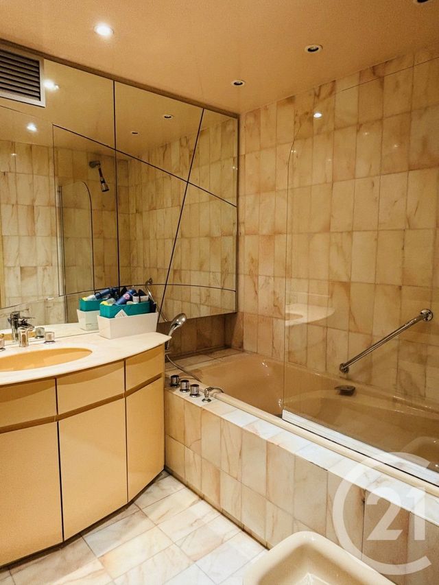Appartement T2 à vendre - 2 pièces - 50.03 m2 - PARIS - 75015 - ILE-DE-FRANCE - Century 21 Farré La Motte Picquet