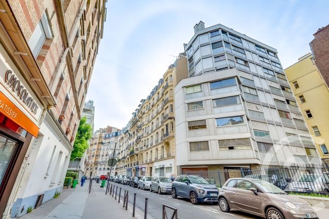 Appartement Studio à vendre - 1 pièce - 25.01 m2 - PARIS - 75015 - ILE-DE-FRANCE - Century 21 Farré La Motte Picquet