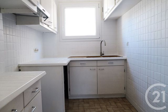 Appartement T3 à vendre - 3 pièces - 60.46 m2 - PARIS - 75015 - ILE-DE-FRANCE - Century 21 Farré La Motte Picquet