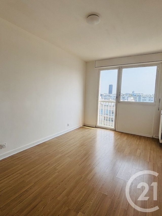 Appartement T2 à vendre - 2 pièces - 56.57 m2 - PARIS - 75015 - ILE-DE-FRANCE - Century 21 Farré La Motte Picquet