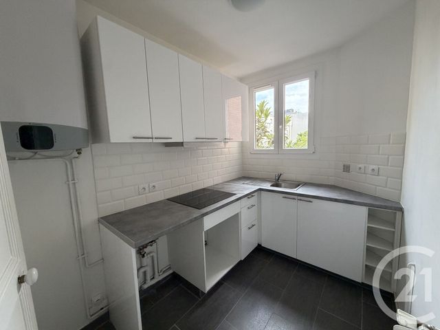 Appartement F2 à louer - 2 pièces - 35.51 m2 - PARIS - 75015 - ILE-DE-FRANCE - Century 21 Farré La Motte Picquet