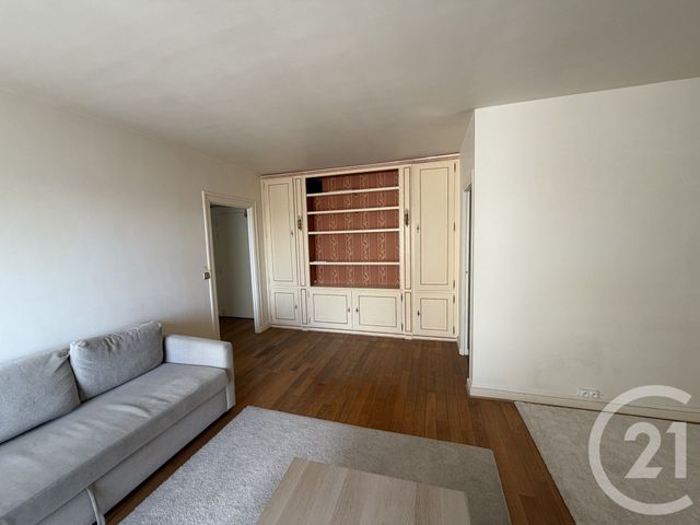 Appartement F2 à louer - 2 pièces - 62.45 m2 - PARIS - 75015 - ILE-DE-FRANCE - Century 21 Farré La Motte Picquet