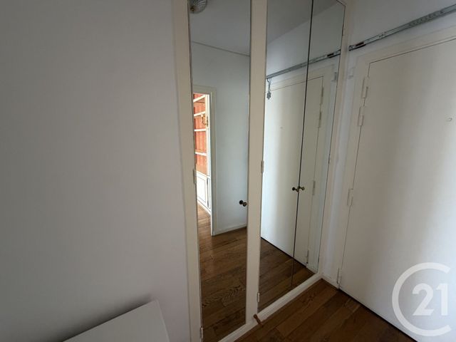 Appartement F2 à louer - 2 pièces - 62.45 m2 - PARIS - 75015 - ILE-DE-FRANCE - Century 21 Farré La Motte Picquet