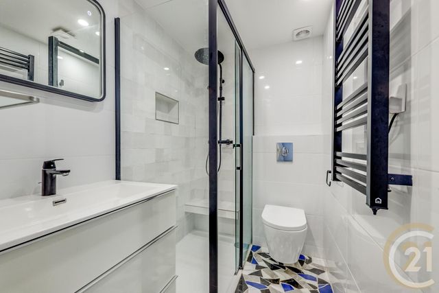 Appartement T2 à vendre - 2 pièces - 54.08 m2 - PARIS - 75015 - ILE-DE-FRANCE - Century 21 Farré La Motte Picquet