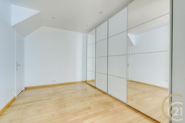 Appartement T2 à vendre - 2 pièces - 54.08 m2 - PARIS - 75015 - ILE-DE-FRANCE - Century 21 Farré La Motte Picquet
