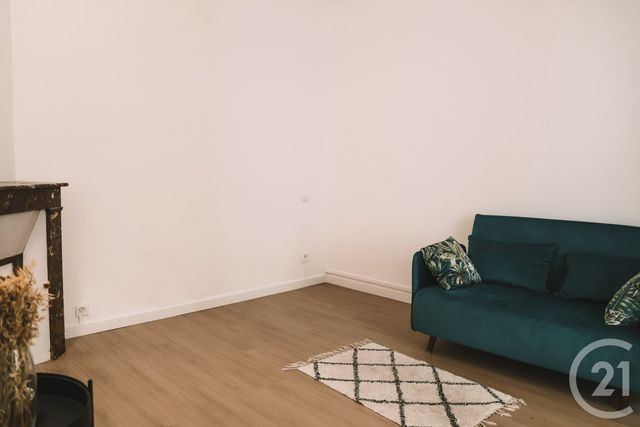 Appartement T2 à vendre - 2 pièces - 36.41 m2 - PARIS - 75015 - ILE-DE-FRANCE - Century 21 Farré La Motte Picquet