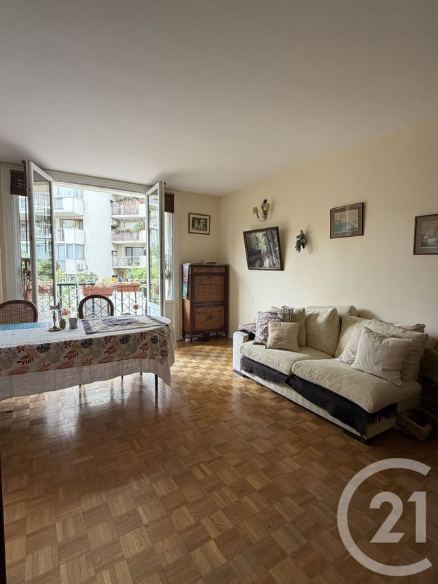 Appartement F3 à vendre - 3 pièces - 60.1 m2 - PARIS - 75015 - ILE-DE-FRANCE - Century 21 Farré La Motte Picquet