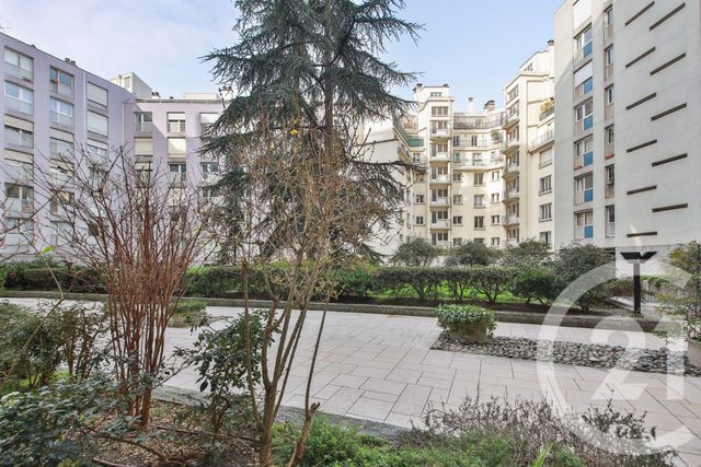 Appartement F2 à vendre - 2 pièces - 43.54 m2 - PARIS - 75015 - ILE-DE-FRANCE - Century 21 Farré La Motte Picquet