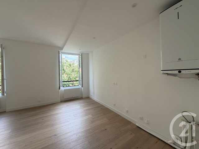 Appartement T2 à vendre - 2 pièces - 43.43 m2 - PARIS - 75015 - ILE-DE-FRANCE - Century 21 Farré La Motte Picquet