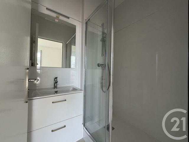 Appartement T2 à vendre - 2 pièces - 34.0 m2 - PARIS - 75015 - ILE-DE-FRANCE - Century 21 Farré La Motte Picquet