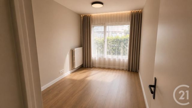 Appartement F3 à vendre - 3 pièces - 62.0 m2 - PARIS - 75015 - ILE-DE-FRANCE - Century 21 Farré La Motte Picquet