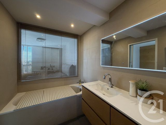 Appartement F3 à vendre - 3 pièces - 75.35 m2 - PARIS - 75015 - ILE-DE-FRANCE - Century 21 Farré La Motte Picquet