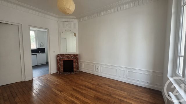Appartement T1 à vendre - 1 pièce - 24.81 m2 - PARIS - 75015 - ILE-DE-FRANCE - Century 21 Farré La Motte Picquet