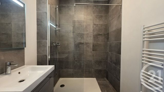 Appartement T3 à vendre - 3 pièces - 67.62 m2 - PARIS - 75015 - ILE-DE-FRANCE - Century 21 Farré La Motte Picquet
