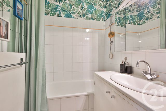 Appartement F3 à vendre - 3 pièces - 52.93 m2 - PARIS - 75015 - ILE-DE-FRANCE - Century 21 Farré La Motte Picquet