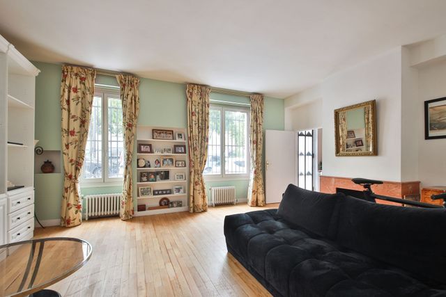 Appartement F6 à vendre - 6 pièces - 201.62 m2 - PARIS - 75015 - ILE-DE-FRANCE - Century 21 Farré La Motte Picquet