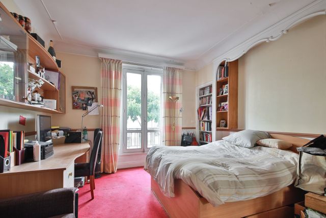 Appartement F6 à vendre - 6 pièces - 201.62 m2 - PARIS - 75015 - ILE-DE-FRANCE - Century 21 Farré La Motte Picquet