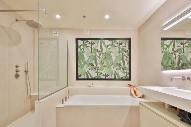 Appartement F6 à vendre - 6 pièces - 201.62 m2 - PARIS - 75015 - ILE-DE-FRANCE - Century 21 Farré La Motte Picquet